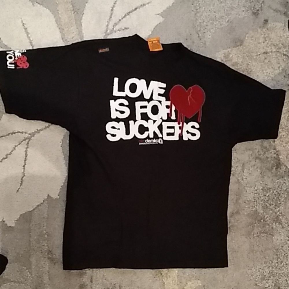 Black t shirt